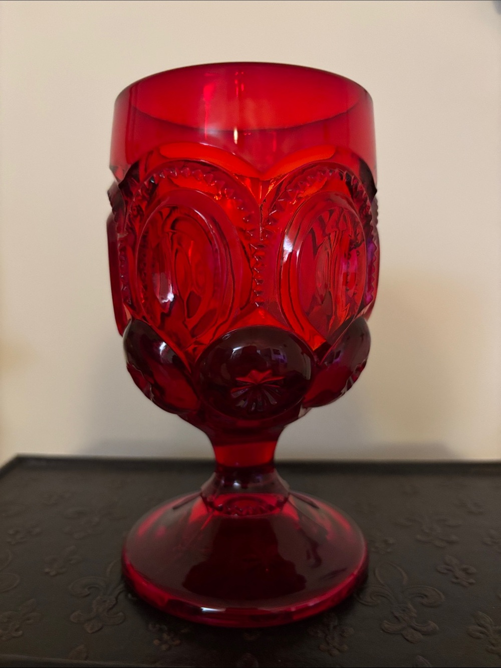 Ruby Red vintage L.E. Smith Glass Company "Moon and Stars" pattern water goblet - Picture 3 of 8